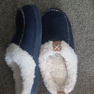Cozy Navy Blue Slippers with White Fleece Lining